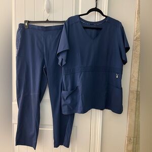 Vera Bradley Navy Blue Scrub Set Top XXL Pants XLP small ink spot near pocket